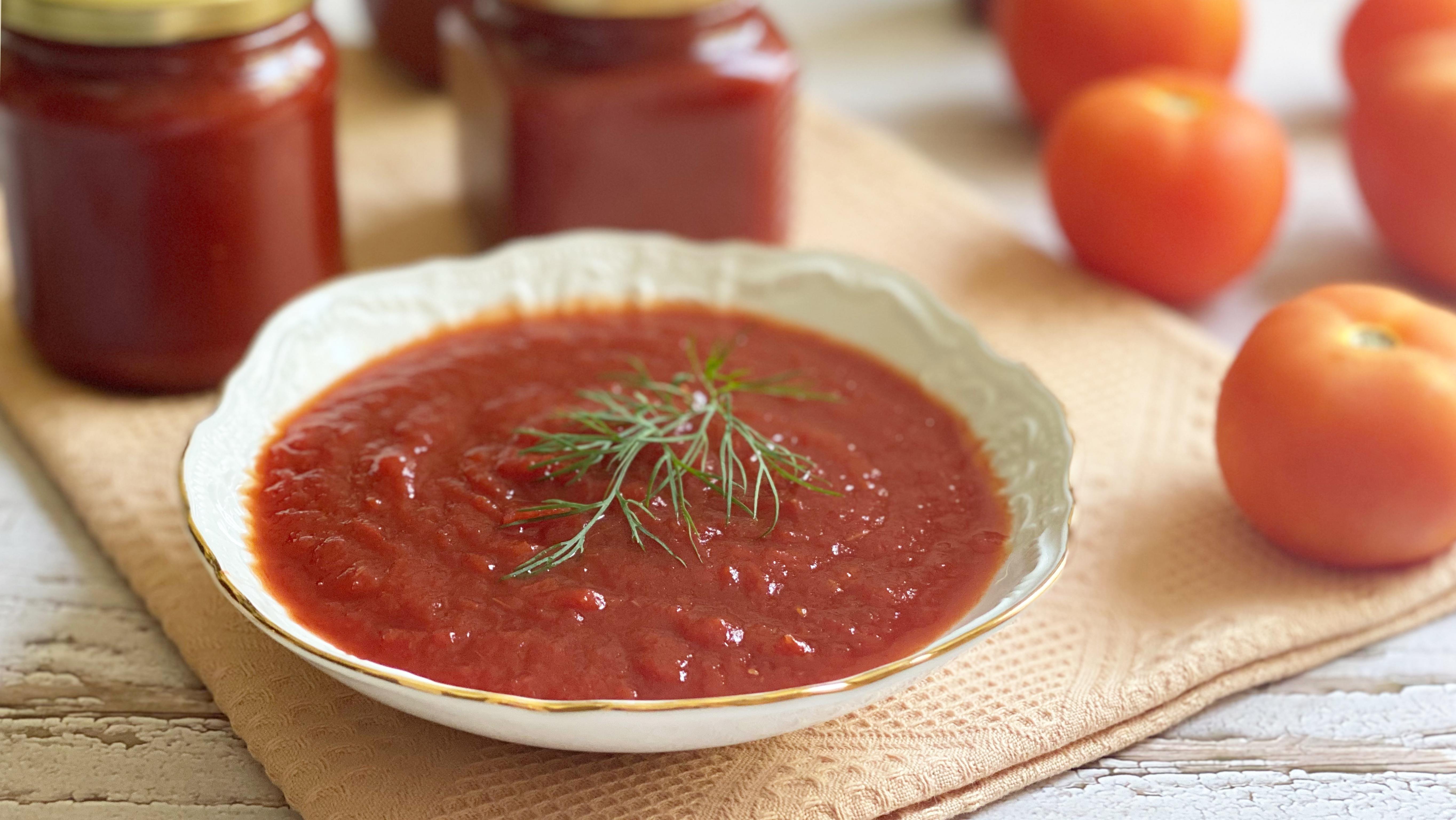 Домашний кетчуп рецепт с фото пошагово. Домашний кетчуп. Соус кетчуп на зиму. Домашний кетчуп из помидор.